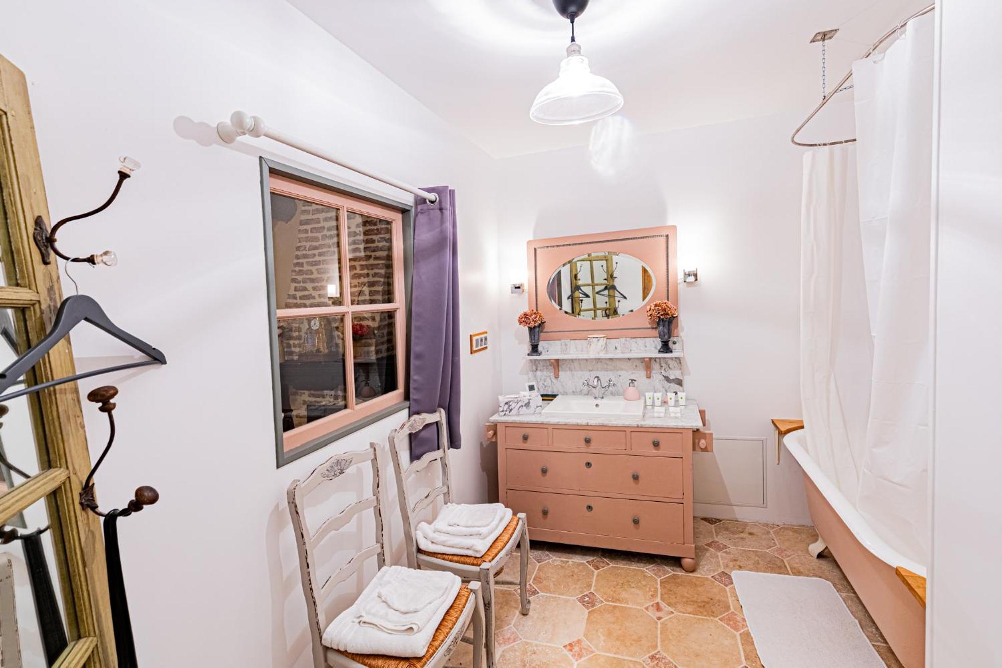 Le Domaine Des Carriers Bed & Breakfast Chevroches Room photo