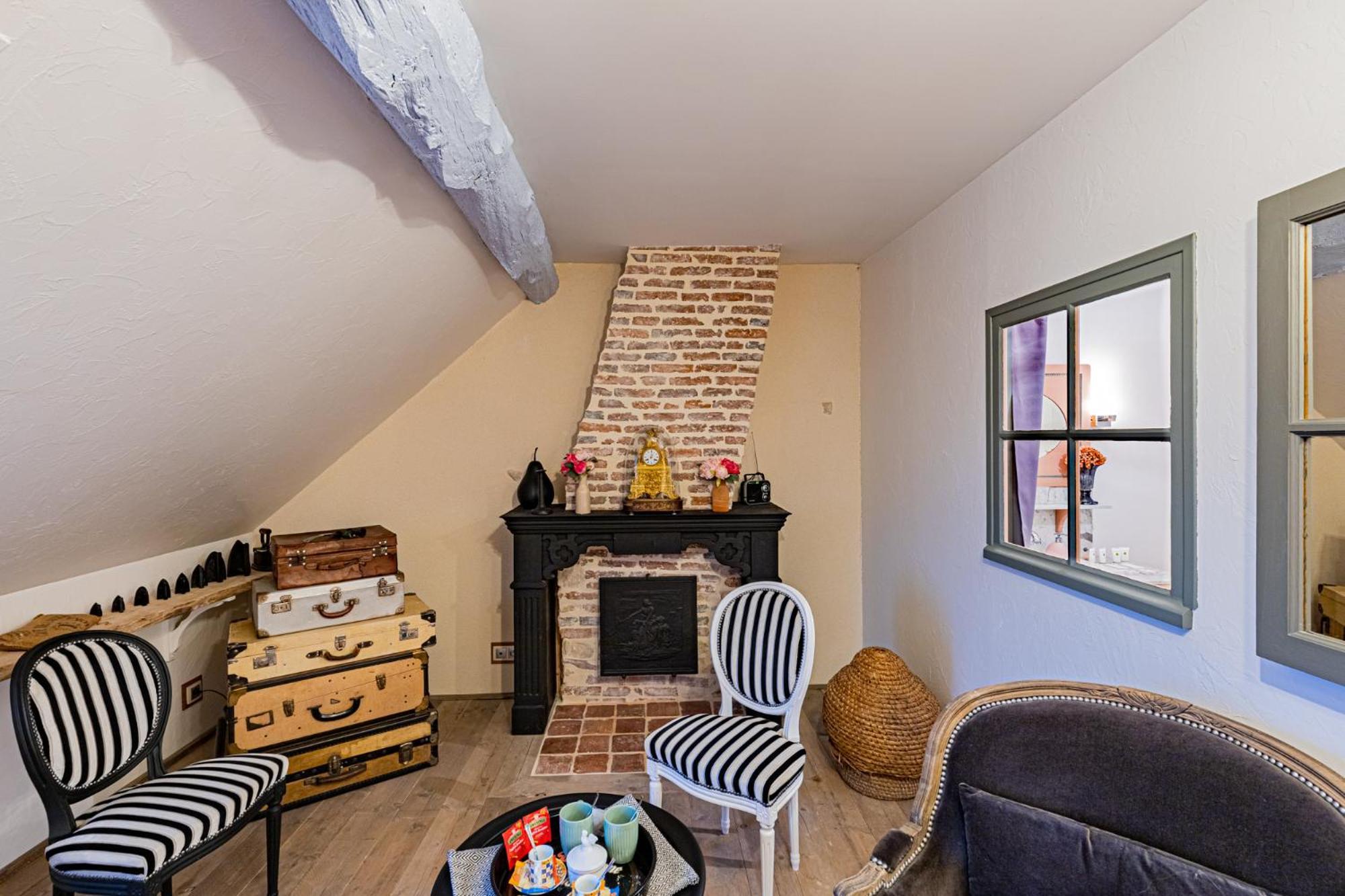 Le Domaine Des Carriers Bed & Breakfast Chevroches Room photo
